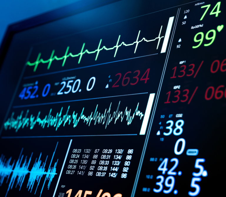 Bridging mathematical models and artificial intelligence for ECG analysis